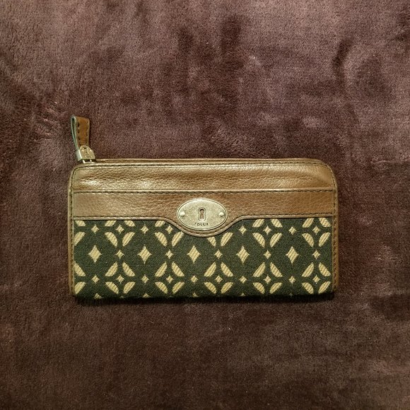 Fossil Canvas and Leather Wallet - Picture 1 of 4
